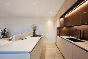 Keuken beige spots | Plameco Plafonds