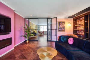 woonkamer kleurrijk | Plameco Plafonds